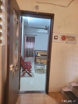 Furnished Amenities in 1 BHK Apartment at Solitaire Malad West, Malad West – for Rent