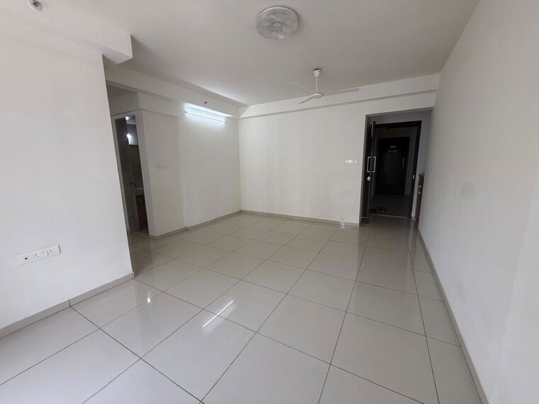 Bathroom, godrej-emerald 3 Bedroom 1200 Sq.Ft. Apartment In Ghodbunder Road Thane 10504683