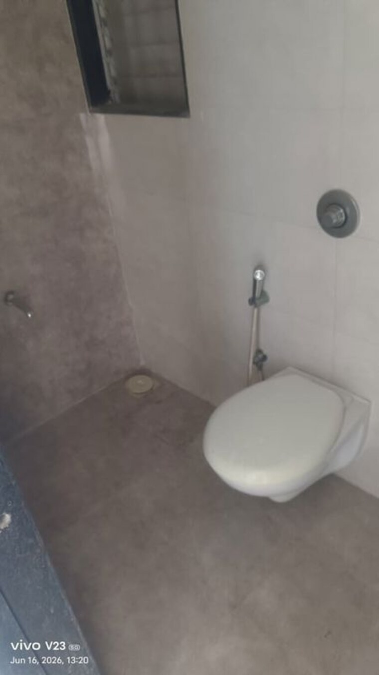 Bathroom, romell-orbis 1 Bedroom 520 Sq.Ft. Apartment In Andheri East Mumbai 10504680
