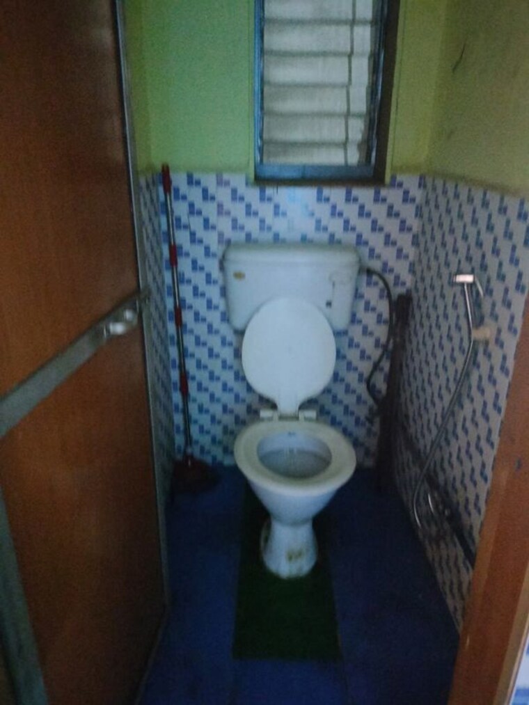 Bathroom, brindaban-mathura-chs 1.5 Bedroom 570 Sq.Ft. Apartment In Vrindavan Society Thane 10504691