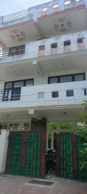 4 BHK Builder Floor – Exterior View View at Govindpuram - for Sale