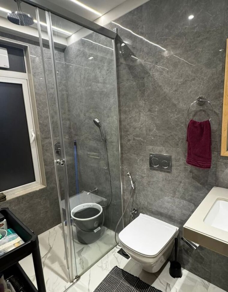 Bathroom, satguru-rendezvous 3 Bedroom 1180 Sq.Ft. Apartment In Bandra West Mumbai 10504718