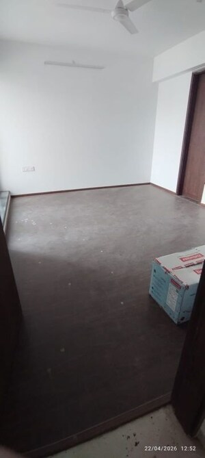 Room in 2 BHK Apartment at Veerabhadra Nagar – for Rent