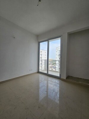 Room in 2 BHK Apartment at Urban Axis Urban Woods, Sushant Golf City – for Rent