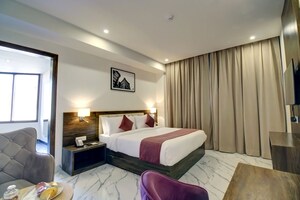 Bedroom in 2.5 BHK Apartment at Suncity Avenue 102, Sector 102 – for Sale