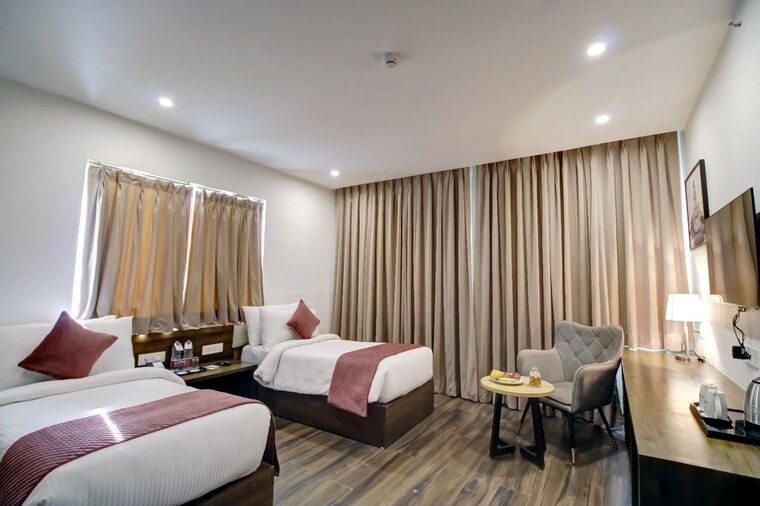 Bedroom, suncity-avenue-102 2.5 Bedroom 666 Sq.Ft. Apartment In Sector 102 Gurgaon 10504730