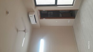 Furnished Amenities in 3 BHK Apartment at M3M Heights, Sector 65 – for Rent