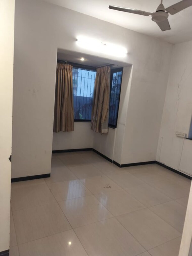 Room, hill-road-chs 2 Bedroom 900 Sq.Ft. Apartment In Bandra West Mumbai 10504735