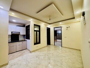 Room in 3 BHK Builder Floor at Chattarpur – for Rent