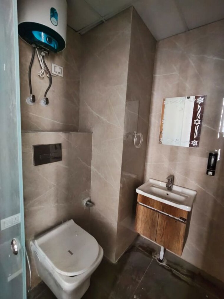 Bathroom, panchsheel-greens-ii 2 Bedroom 1105 Sq.Ft. Apartment In Sector 16 Greater Noida Greater Noida 10504875
