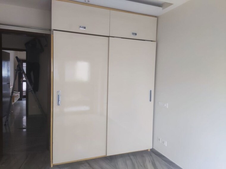 Room, sector 45 2 Bedroom 204 Sq.Yd. Builder Floor In Sector 45 Gurgaon 10504932