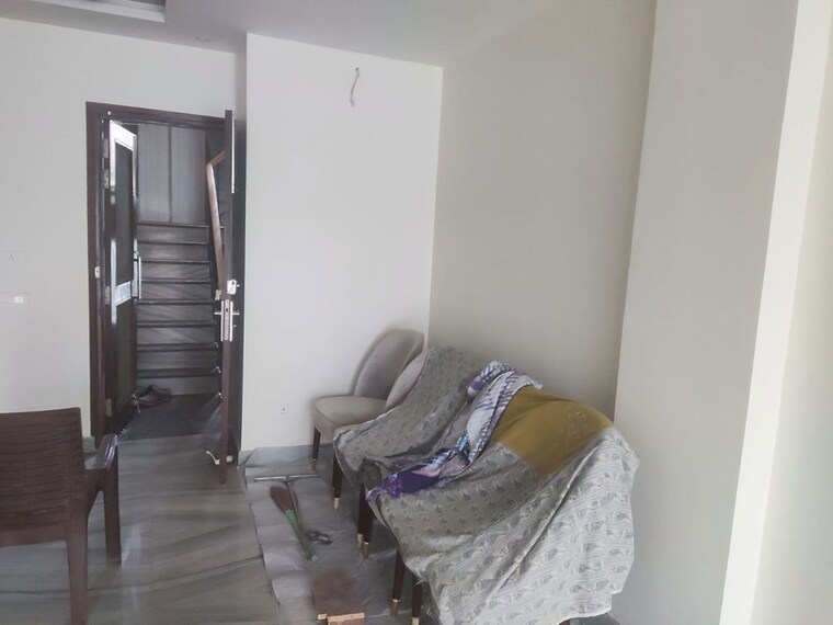 Living Room, sector 45 2 Bedroom 204 Sq.Yd. Builder Floor In Sector 45 Gurgaon 10504932