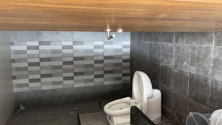 Bathroom, avalon-park-at-the-prestige-city 3 Bedroom 1361 Sq.Ft. Apartment In Sarjapur Road Bangalore 10504950