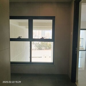 Room in 3 BHK Apartment at Panathur – for Sale