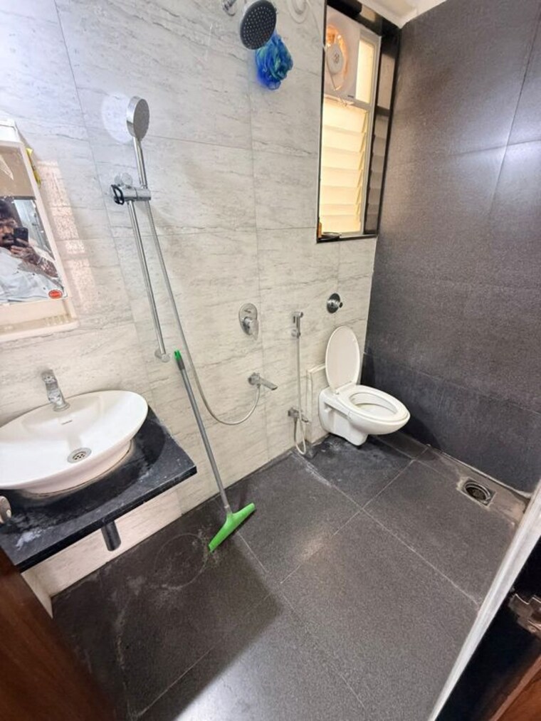 Bathroom, hinjewadi 1 Bedroom 500 Sq.Ft. Apartment In Hinjewadi Pune 10504984