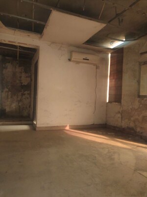 Room in  Office Space at East Of Kailash – for Rent