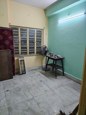 Room in 2 BHK Apartment at Chatterjee Para – for Sale