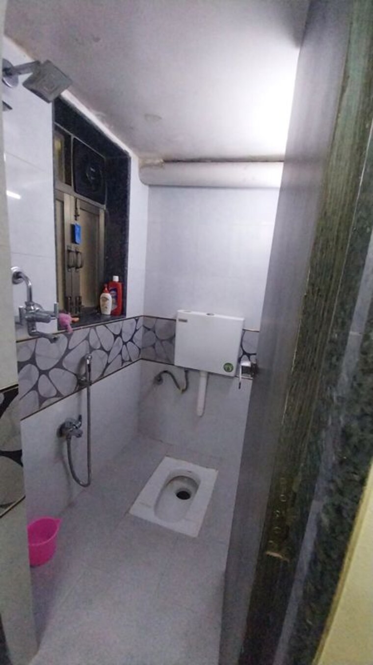Bathroom, kalpana-apartments-colaba 1 Bedroom 360 Sq.Ft. Apartment In Colaba Mumbai 10505021