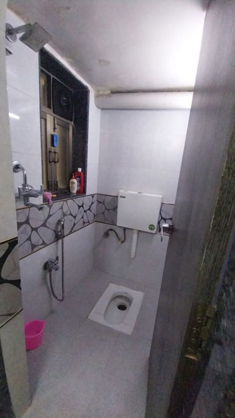 Bathroom, kalpana-apartments-colaba 1 Bedroom 360 Sq.Ft. Apartment In Colaba Mumbai 10505021