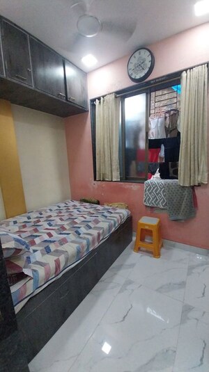 1 BHK Apartment For Rent in Kalpana Apartments Colaba, Colaba