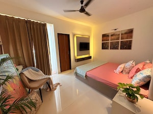Room in 1 BHK Apartment at Redwood Magnus, Jeerota – for Rent
