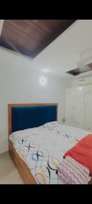 Bedroom in 3 BHK Builder Floor at Sector 40 – for Rent