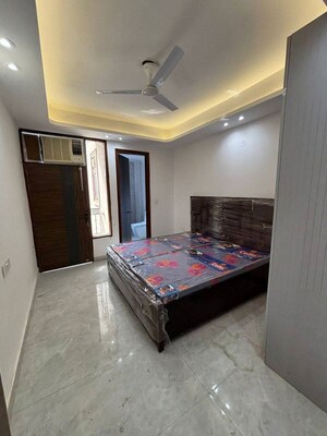 Bedroom in 1 BHK Apartment at Chattarpur – for Rent