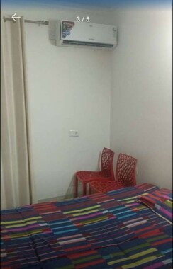 1 BHK Builder Floor For Rent in Sector 37