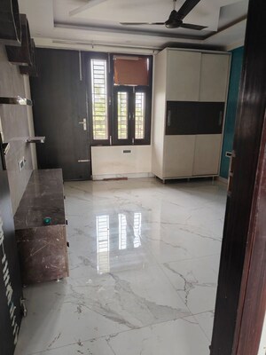 Kitchen in 3 BHK Builder Floor at Sector 7 – for Rent