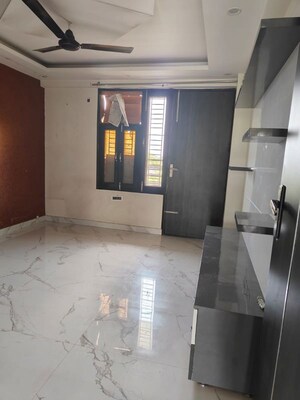 Kitchen in 3 BHK Builder Floor at Sector 7 – for Rent