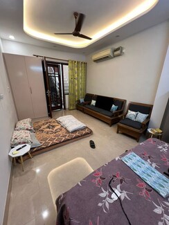 2 BHK + Pooja Room Builder Floor For Rent in Sector 9