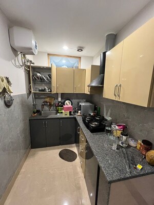 Team Area in 2 BHK Builder Floor at Sector 9 – for Rent