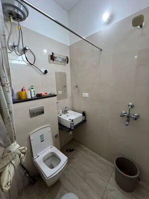 Team Area in 2 BHK Builder Floor at Sector 9 – for Rent
