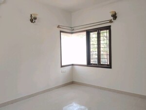Room in 3 BHK Apartment at Ajay Towers, Indiranagar – for Rent