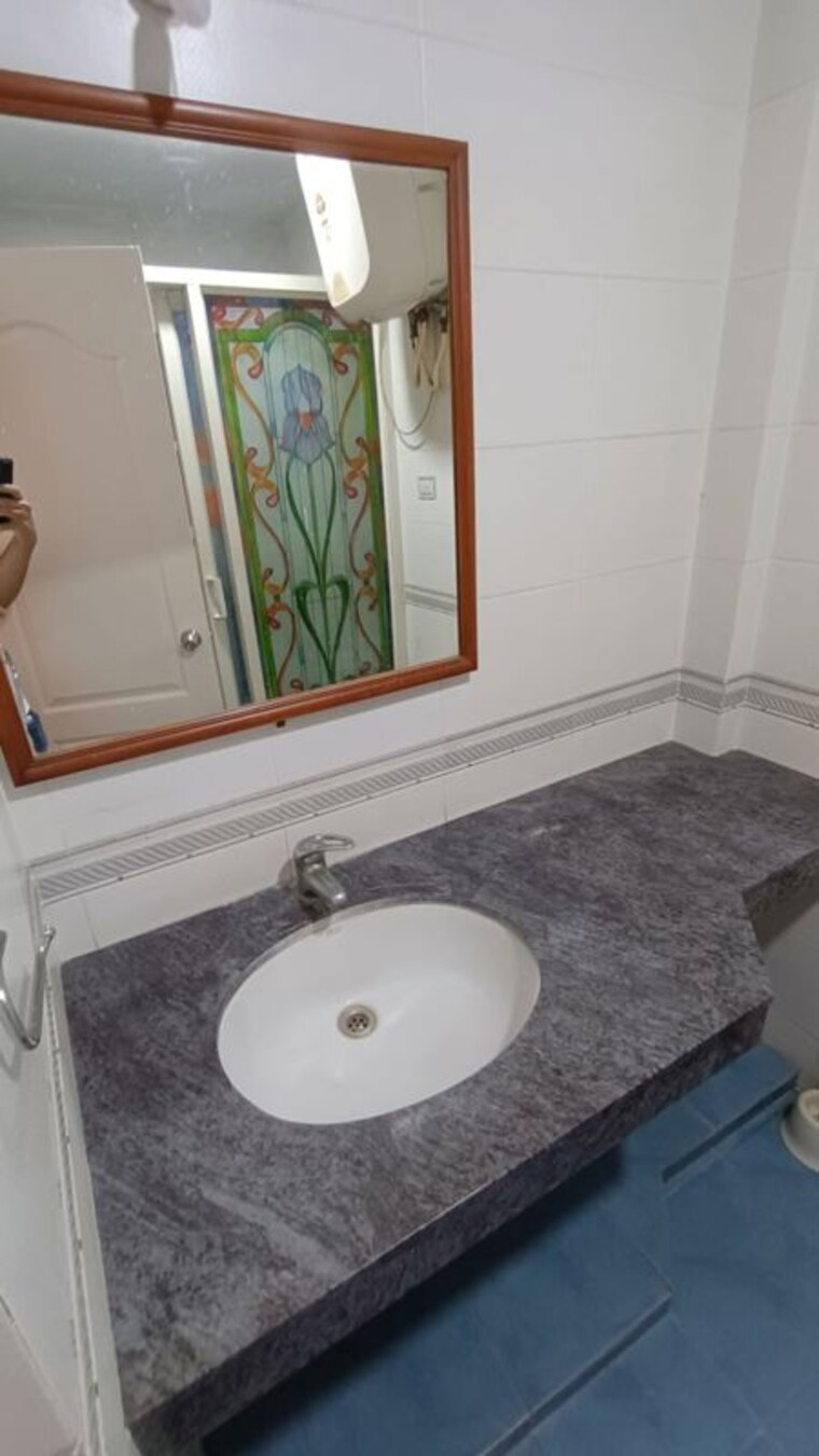 Bathroom, alpine-manor 3 Bedroom 2100 Sq.Ft. Apartment In Mg Road Bangalore 10505078
