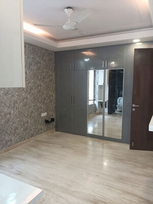 3 BHK Builder Floor For Rent in Chittaranjan Park