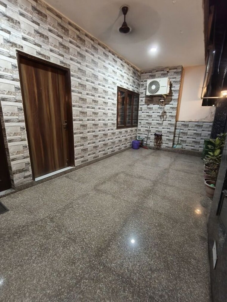 Room, chittaranjan park 2 Bedroom 1150 Sq.Ft. Builder Floor In Chittaranjan Park Delhi 10429962