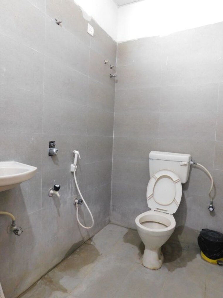 Bathroom, shamshabad Commercial Office Space 60000 Sq.Ft. In Shamshabad Hyderabad 10505106