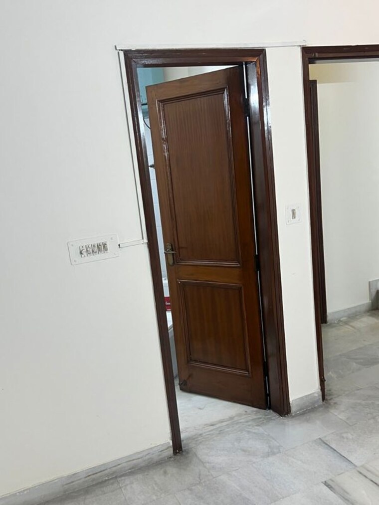 undefined, panchsheel park 2 Bedroom 1250 Sq.Ft. Builder Floor In Panchsheel Park Delhi 10505130