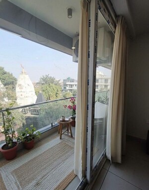 Balcony in 1 BHK Builder Floor at Sector 38 – for Rent