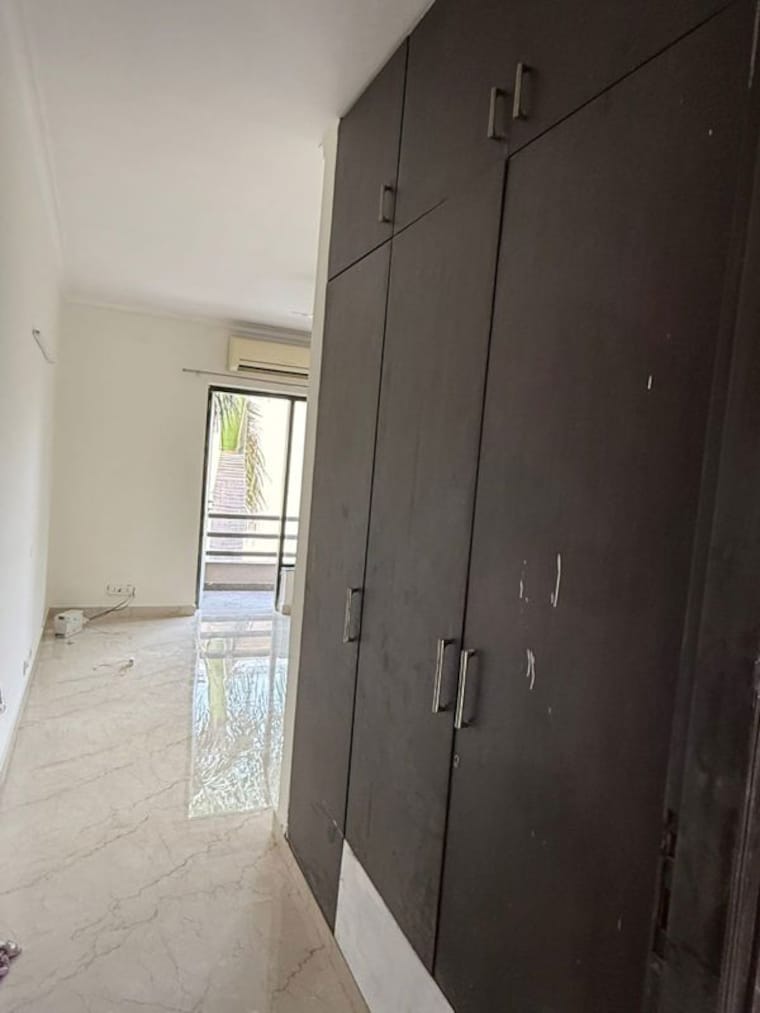 Bathroom, unitech-greenwood-city-apartment 2 Bedroom 2500 Sq.Ft. Builder Floor In Sector 45 Gurgaon 10505154