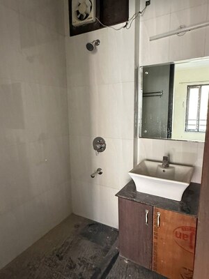 Bathroom in 2 BHK Builder Floor at Unitech Greenwood City Apartment, Sector 45 – for Rent