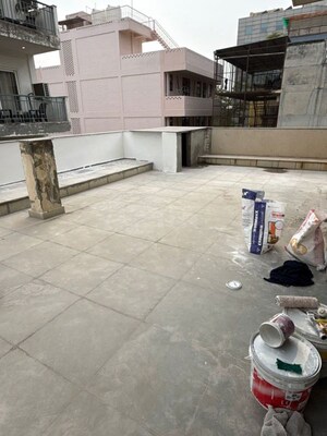 Parking in 2 BHK Builder Floor at Unitech Greenwood City Apartment, Sector 45 – for Rent