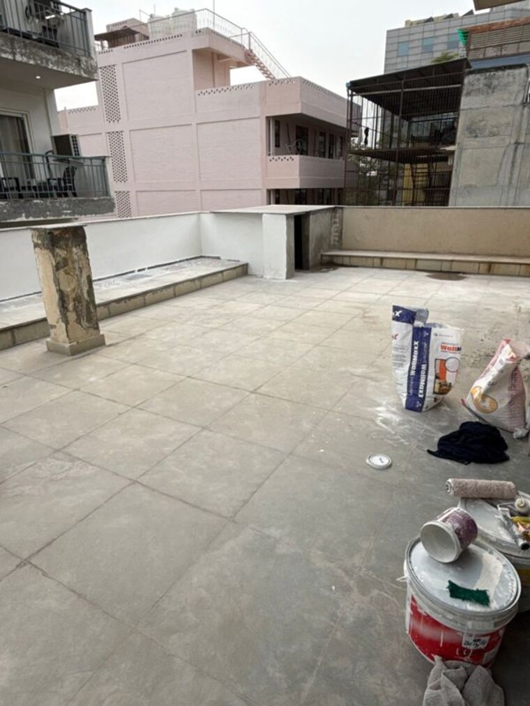  Parking, unitech-greenwood-city-apartment 2 Bedroom 2500 Sq.Ft. Builder Floor In Sector 45 Gurgaon 10505154