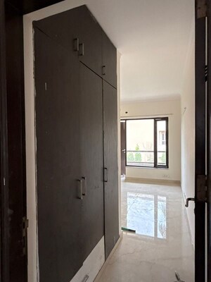 Bathroom in 2 BHK Builder Floor at Unitech Greenwood City Apartment, Sector 45 – for Rent