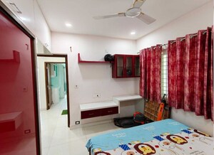 Bedroom in 2.5 BHK Apartment at Honer Vivantis, Gopanpally – for Rent