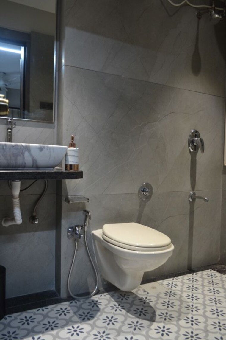Bathroom, mori road 3 Bedroom 960 Sq.Ft. Apartment In Mori Road Mumbai 10505166