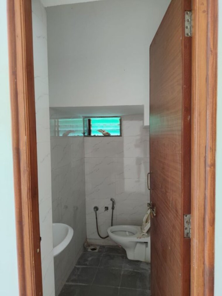 Bathroom, riviera-garden-green-bunglows 4 Bedroom 1700 Sq.Ft. Independent House In Sanand Ahmedabad 10505177