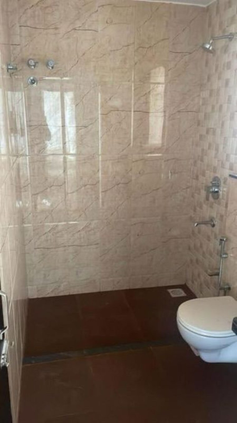 Bathroom, adwalpalkars-springfield 2 Bedroom 111 Sq.Mt. Apartment In Panaji Goa 10483729