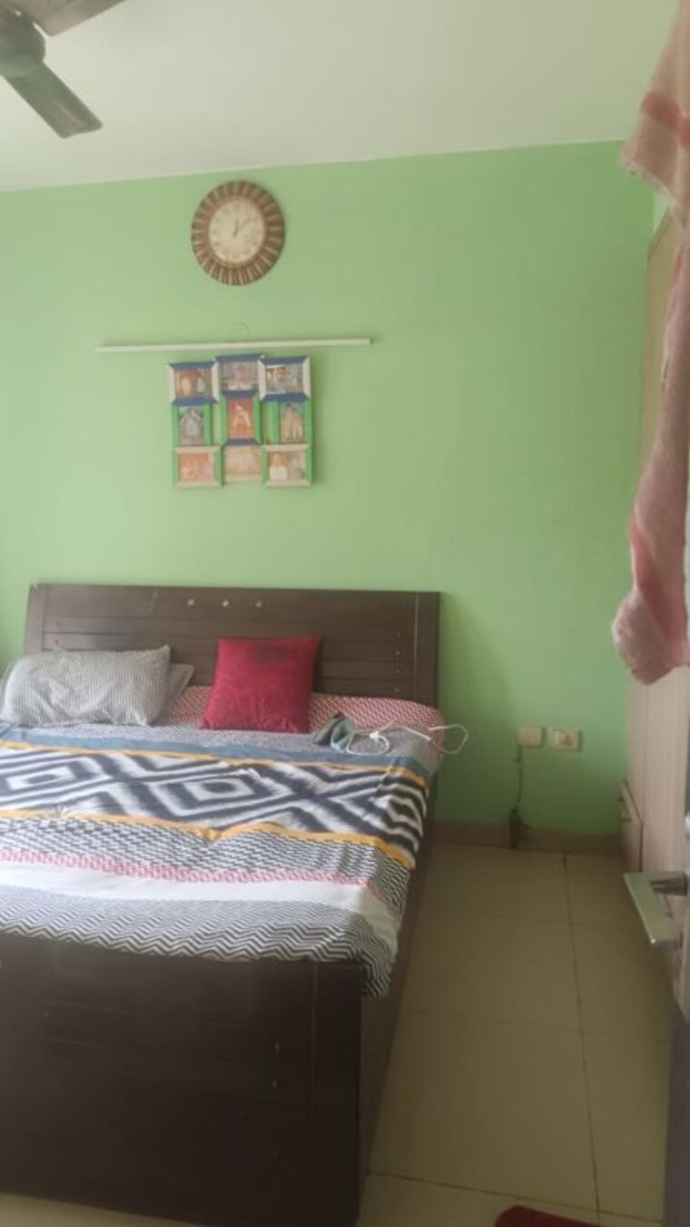 Bedroom, mahindra-aura-phase-iii 2 Bedroom 900 Sq.Ft. Apartment In Sector 110a Gurgaon 10505215